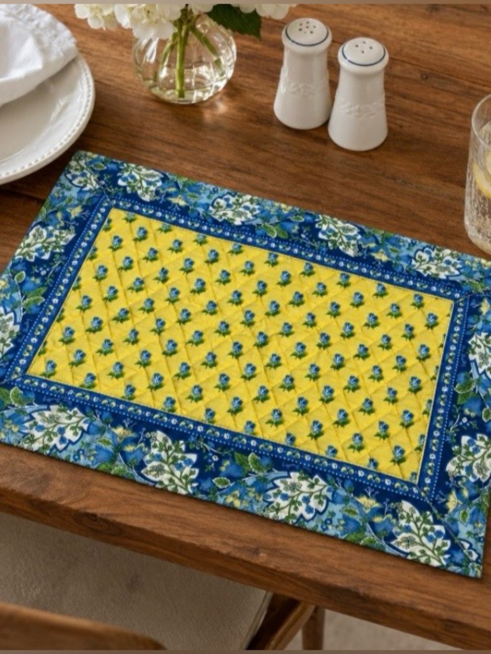 Vera Bradley Quilted Placemat Yellow Blue Pansy Floral Cottagecore Retired VTG